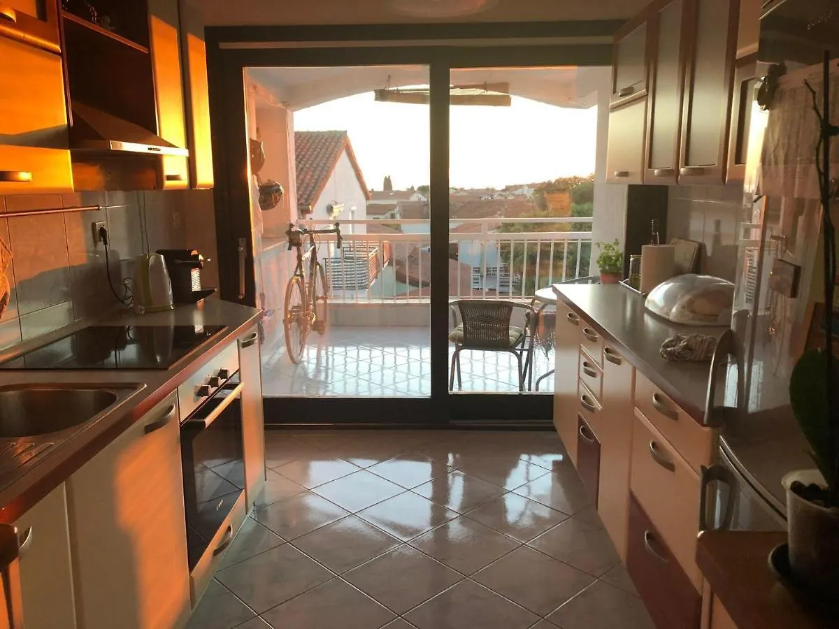 Apartment Lovely Place For Holiday Porec