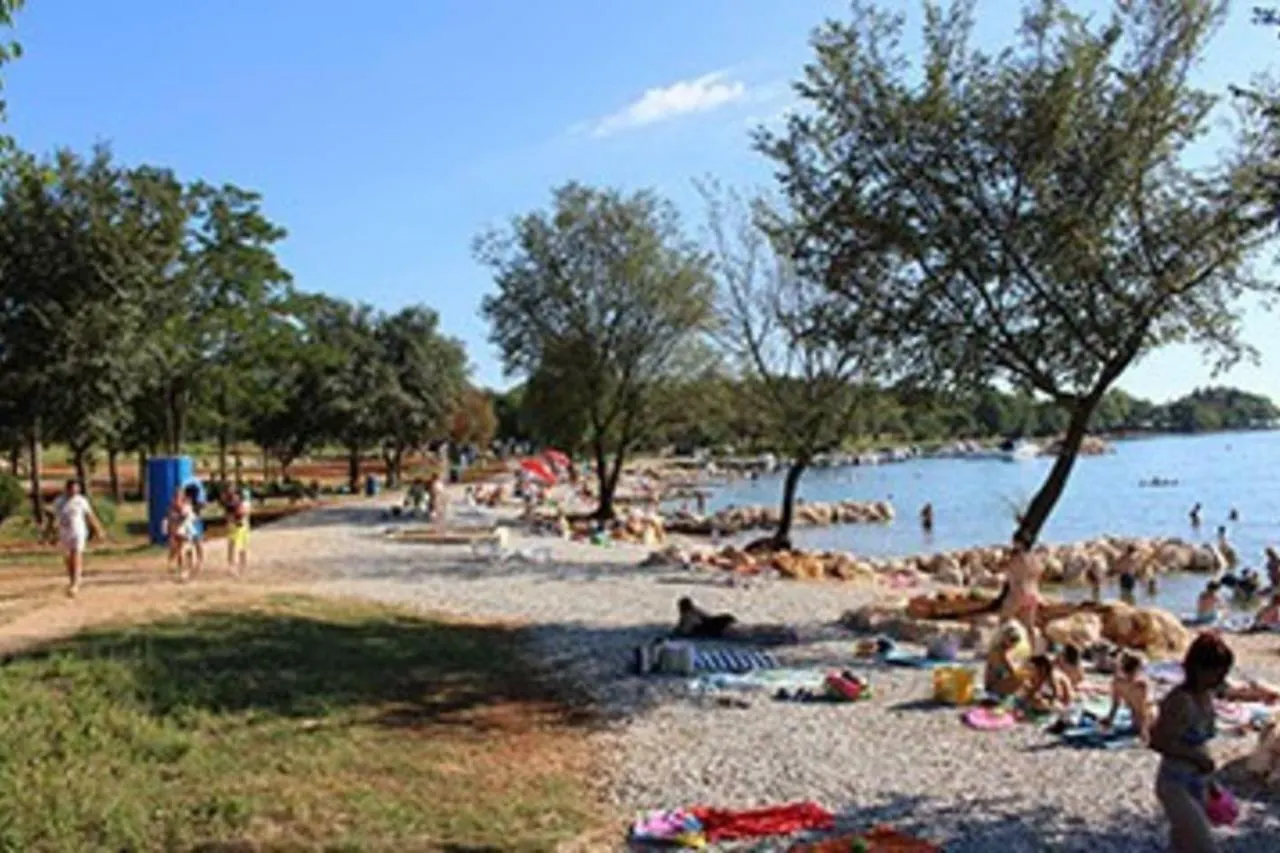 Apartment Lovely Place For Holiday Porec
